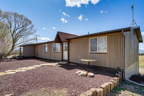 18-Acre Working Farm w/ Mtn Views! Dolores Escape House in Colorado