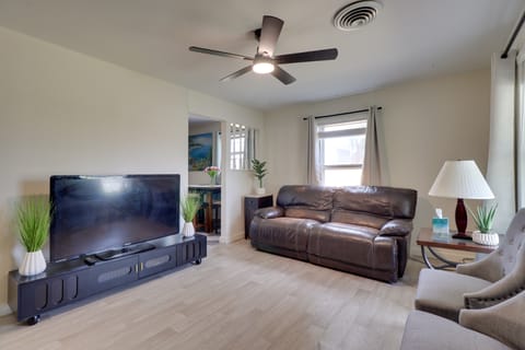 Fenced Yard & Patio! Family Home Near Fort Hood House in Killeen