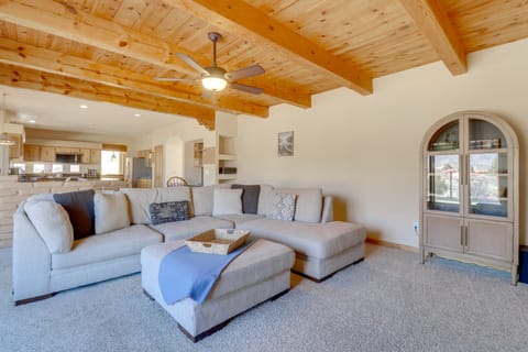 Luxe Desert Retreat w/ Mtn Views in Albuquerque! House in Albuquerque