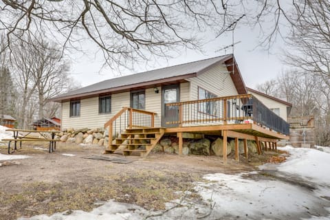 Lake Access & Pier: Northwoods Fishing Cabin House in Wisconsin