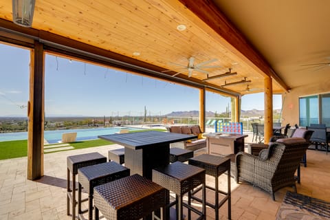 Luxury Outdoor Oasis! Superstition Mtns Retreat House in Apache Junction