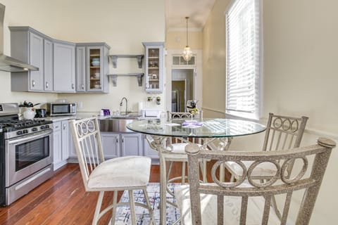 Walk to River & NOLA Ferry: Algiers Point Home House in Ninth Ward