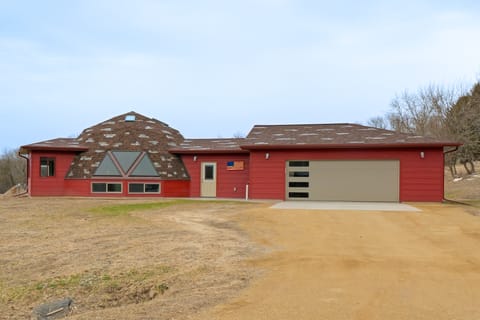 Unique Dome Home in Menomonie: 2 Mi to Main St! House in Menomonie