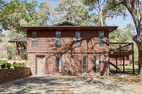 Near Bruce's Field, Downtown & Hospital! Cozy Unit Apartment in Aiken