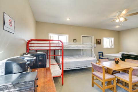 Ozarks Studio on a Working Farm: Hike, Fish, Relax Apartment in Ozark Mountains