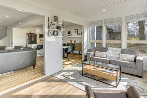 Lake of the Ozarks Resort Home w/ Golf Course View House in Lake of the Ozarks