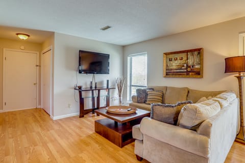 3 Mi to Town! Cozy Apartment in Poplar Bluff Apartment in Ozark Mountains