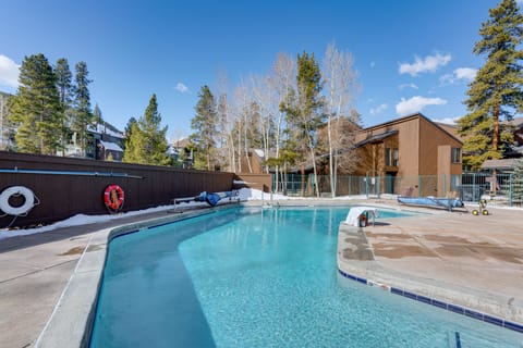 3 Mi to Keystone Resort: Updated Condo w/ Balcony! Apartment in Keystone