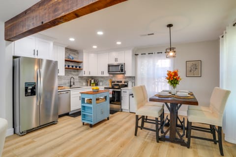 Downtown Modesto Gem! Updated Family Home House in Modesto