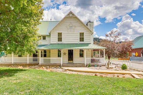 On-Site Creek & Trails: Huge Garden Valley Estate House in Salmon River