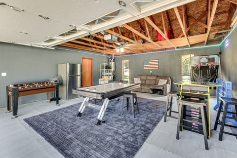 Creekside Nature Retreat Near Yosemite Nat’l Park! House in Oakhurst