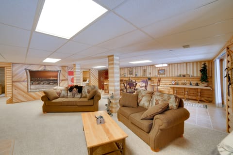 Stunning Sunset Views! Lake Michigan Lodge House in Wisconsin