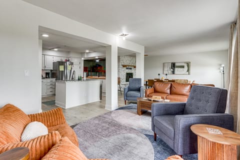 Patio + Golf Course Views: Monkey Island Escape! House in Ozark Mountains