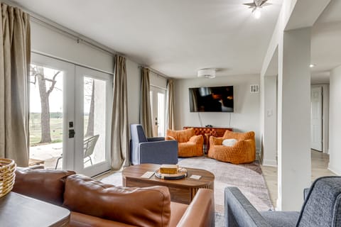 Patio + Golf Course Views: Monkey Island Escape! House in Ozark Mountains