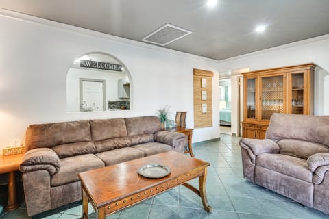 Patio w/ Garden Views! Tranquil Tucson Townhome Apartment in Tucson