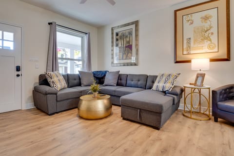 3 Mi to Dtwn: Dual-Unit Home in Indianapolis! House in Indianapolis