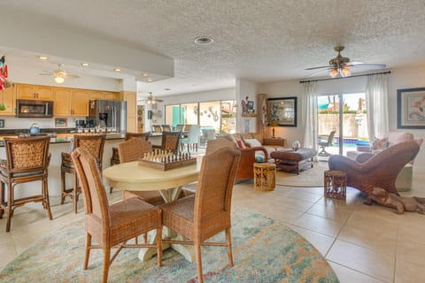 Steps to Sand! Singer Island Getaway w/ Bikes House in Riviera Beach