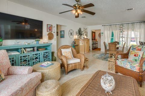 Steps to Sand! Singer Island Getaway w/ Bikes House in Riviera Beach