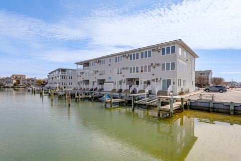 Bayside Waterfront Retreat in Ocean City! Apartment in Ocean City