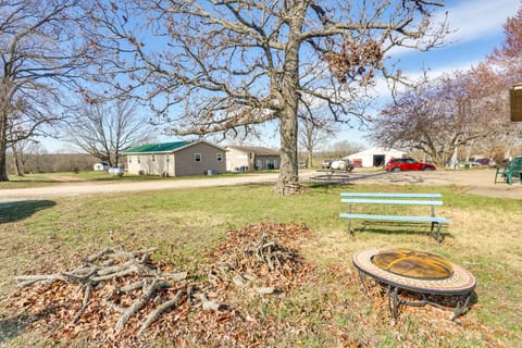 Ozark Mountain Launchpad! Cabin w/ Fishing On-Site Apartment in Ozark Mountains