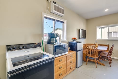 Ozark Mountain Launchpad! Cabin w/ Fishing On-Site Apartment in Ozark Mountains