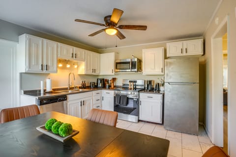 1 Mi to SAU: Collegedale Apt w/ Shared Yard! Apartment in Tennessee