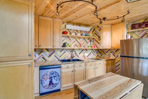 Pet-Friendly Treehouse w/ Deck & Yard in Hartsel! House in Park County