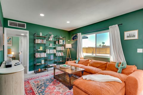 Yard Games, Outdoor Kitchen: Palm Springs Retreat! House in Palm Springs