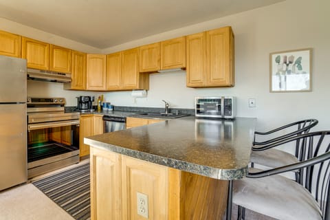 Steps to Buffalo Mtn Trail! Condo w/ Pool Access Apartment in Wildernest