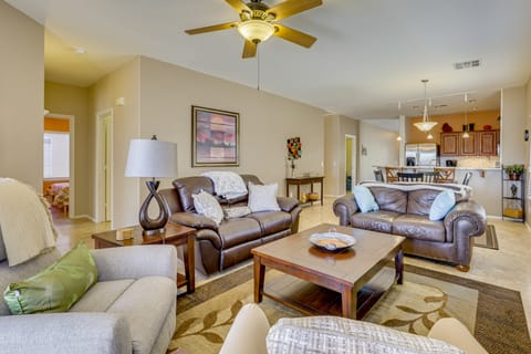 On Johnson Ranch Golf Course: San Tan Valley Home House in Johnson Ranch