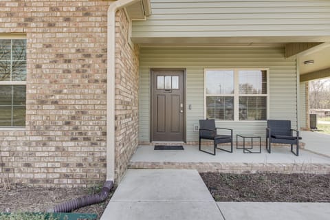 Traveling Professionals Welcome! Cozy Athens Home House in Wheeler Lake