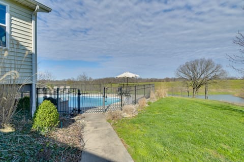Northern Kentucky Gem w/ Yard & In-Ground Pool! House in Ohio