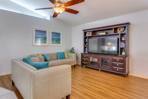 ADA Friendly! Convenient Family Home in Pensacola House in Bellview