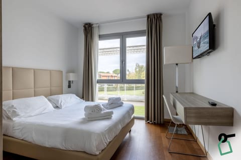 Standard Apartment | 1 bedroom, minibar, in-room safe, desk