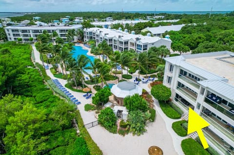 Units Proximity to Oasis Pool