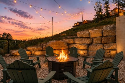 Enjoy the Firepit with the whole family