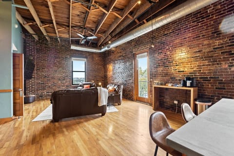 Fantastic industrial feel mixed with all the comforts of home