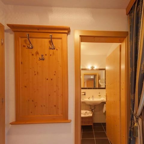 Standard Double Room, Balcony (Mutzkopf) | Minibar, in-room safe, desk, laptop workspace