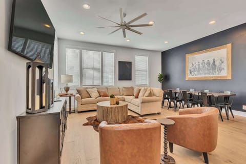 *Located on the second floor. Equipped with large smart tv, dining table, and plenty of comfortable seating.