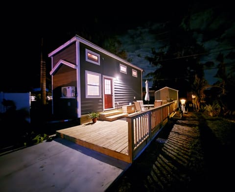 Great Deck to have morning coffee or dinner