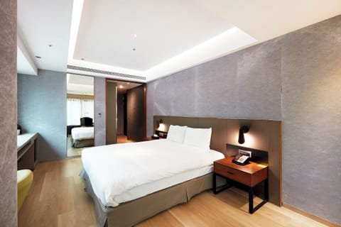 Deluxe Double Room | Desk, laptop workspace, soundproofing, free WiFi