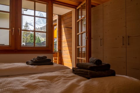 Vacation home plus CHF 160 cleaning fee on top of the rate | Living area