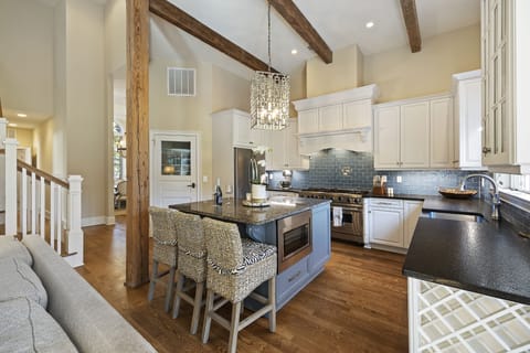 Fully-Equipped Kitchen