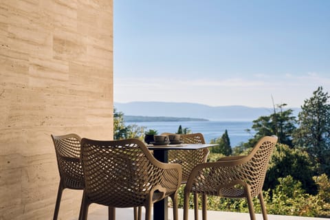 One-bedroom apartment with terrace, sea side | View from room