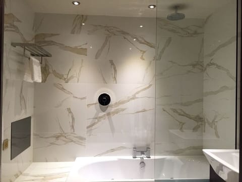 Free toiletries, hair dryer, towels