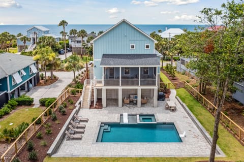 Welcome to Carolina Squared