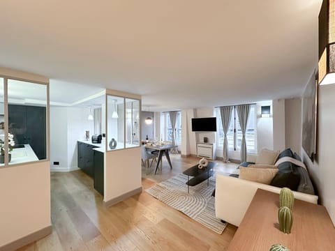 A cosy space to relax in the living room with TV and free WiFi