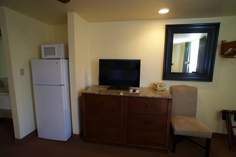 Standard Triple Room, Multiple Beds | Room amenity