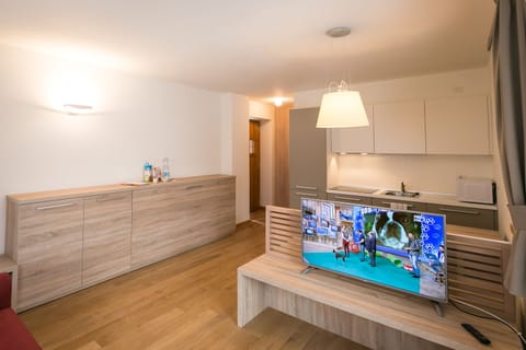 Studio, Kitchen | Soundproofing, free WiFi, wheelchair access