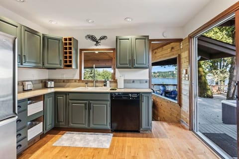 Views from the kitchen!